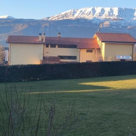 Complesso Turistico Aurora - Appartamenti Poggio Picenze Eksteriør billede